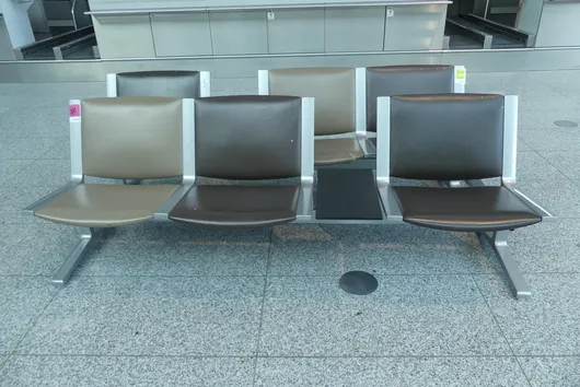 Banc d'aéroport Kusch&Co, 2x 3 places