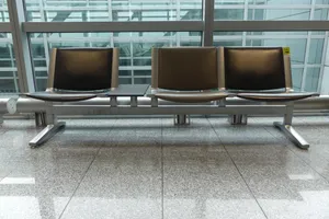 Kusch&Co Flughafenbank, 3 Sitzplätze