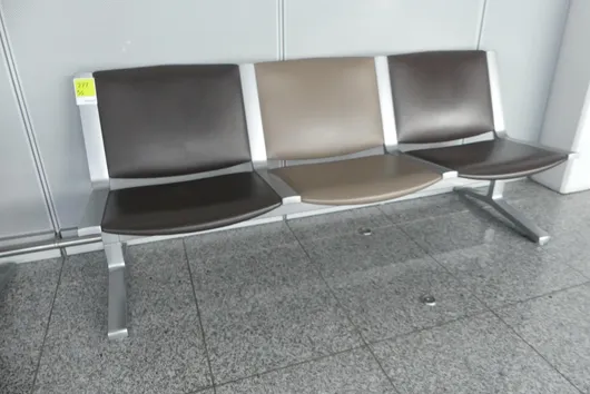 Kusch&Co airport bench, 3 seats