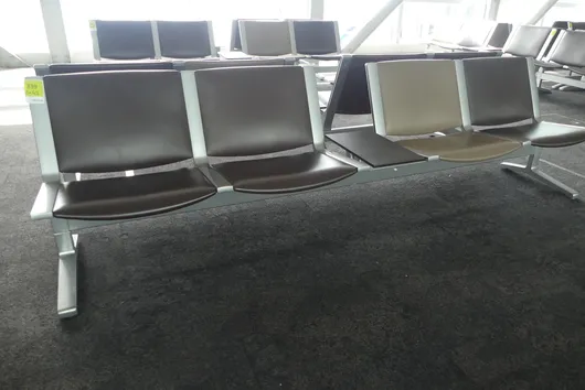 Banc d'aéroport Kusch&Co, 2x 4 places