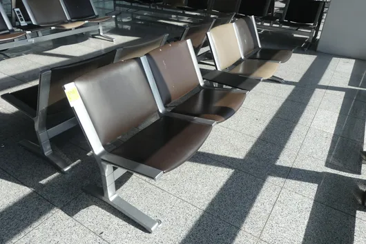 Banc d'aéroport Kusch&Co, 4 places