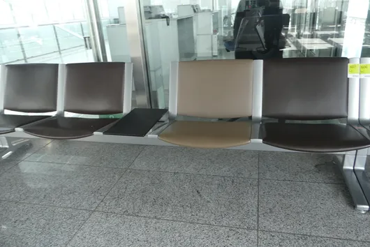 Kusch&Co airport bench, 4 seats