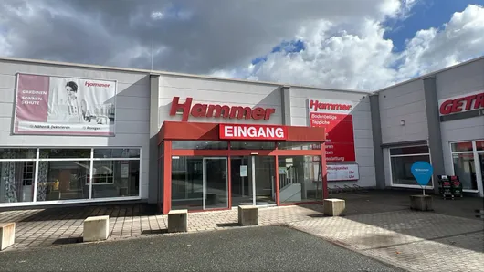 Bild von Auktion Insolvenzauktion HAMMER Glauchau - Gabelstapler, Regale, Ware, Sockelleisten, Technik, Farbmischmaschine