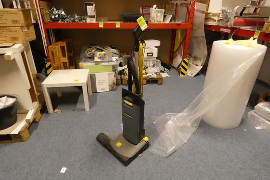 Kärcher Professional - Brush vacuum