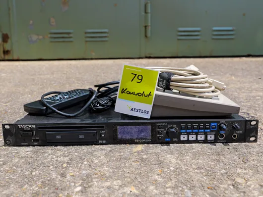 TASCAM SS-CDR200 audio track recorder