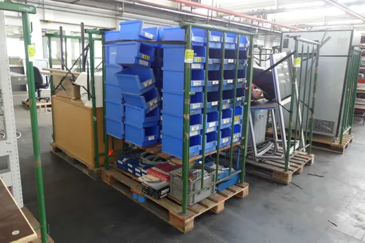Partij industriële benodigdheden/diversen, met voorraad