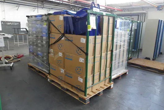 Lot de fournitures industrielles/divers, avec support de stockage