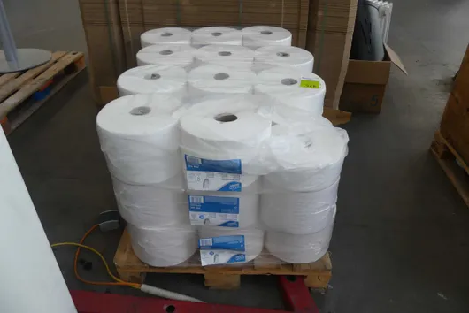 Lot de rouleaux de papier toilette jumbo