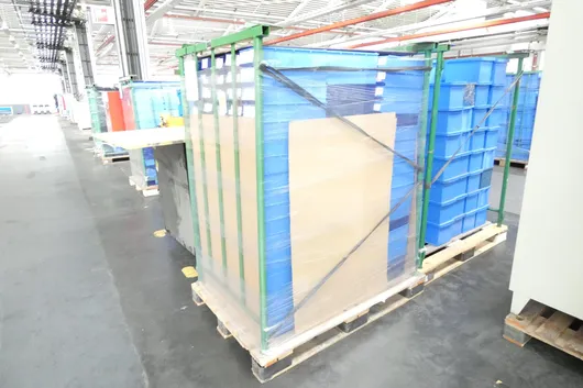 Lot of storage boxes, with 1x storage drawer