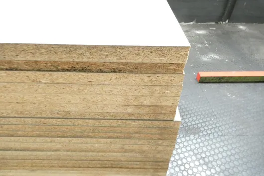 Lot of wood-based panels, with pallet
