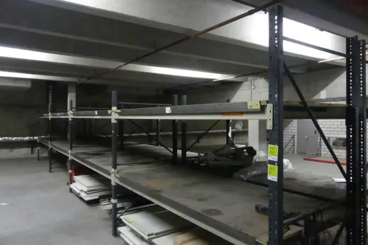Rayonnage à charges lourdes, 2 x 4 travées, sans contenu