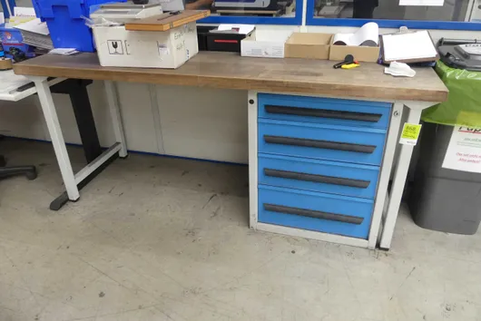 Werktafel met ladenkast, zonder inhoud