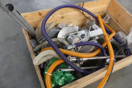 Partij accessoires/industriebenodigdheden, met pallet