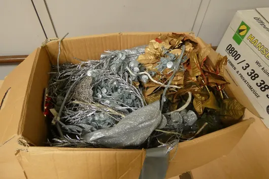 Lot of decorative items, Christmas
