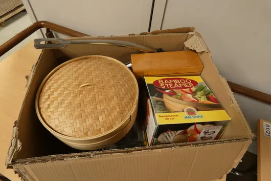 Lot of kitchen utensils