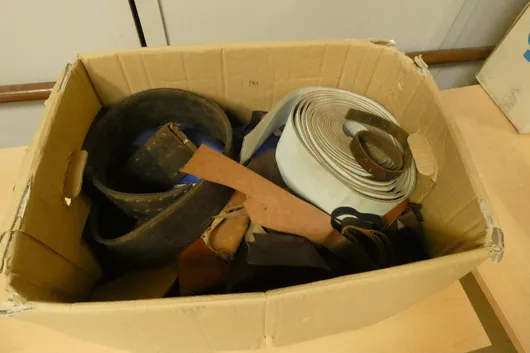 Lot of leather (offcuts)
