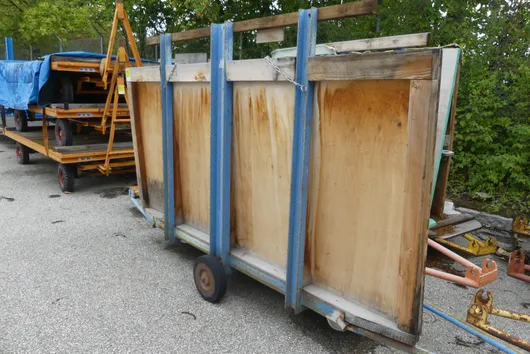 Wózek transportowy, z zawartością