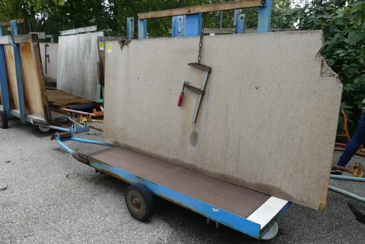 Wózek transportowy, z zawartością