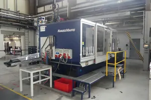 KRAUSS MAFFEI Spritzgießmaschine KM 420-2700 C2, Baujahr 2001