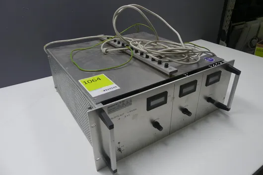 Hochspannungsgerät mit 3 Anzeigen, 0–3 kV