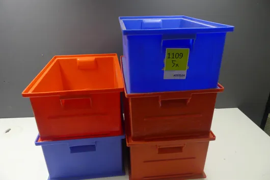 5 stapelboxen, blauw/oranje