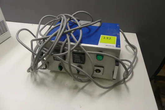 Řízení vytápění se 2 regulátory teploty Watlow, 230 V