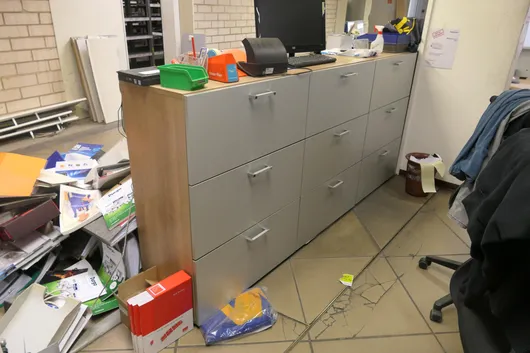 3 ormara za viseće registratore, bez sadržaja