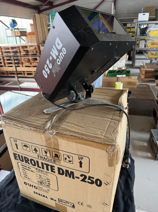 3x Eurolite DM-250