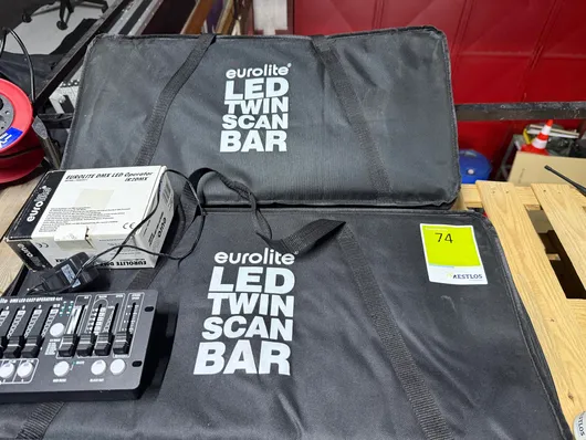 2x Eurolite LED Twin Scan Bar