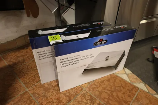 2 x Napoleon pizzahylle for gassgrill