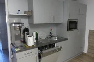 Einbauküche, mit Inhalt