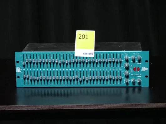 BSS FCS 966 2x egalizator cu 31 de benzi