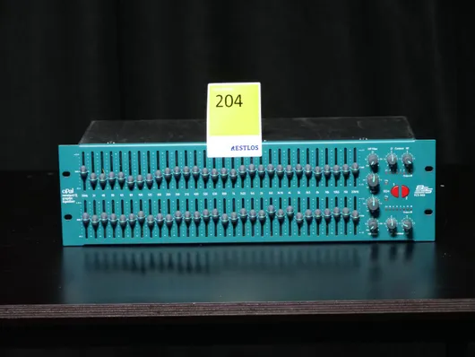 BSS FCS 966 2x egalizator cu 31 de benzi