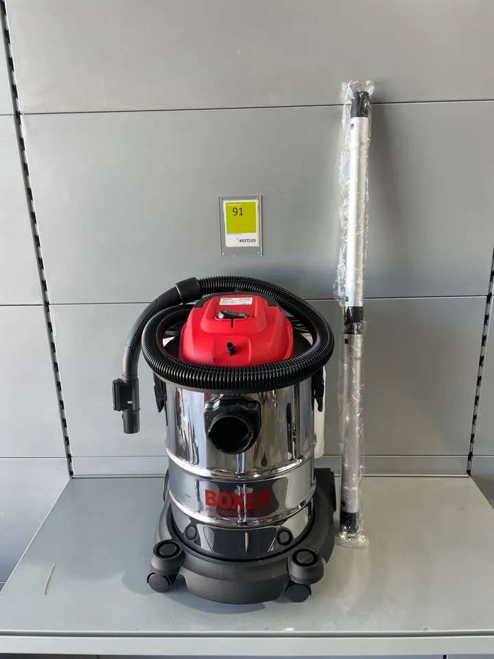 Teppichreiniger Nass-/Trockensauger mit Zubehör