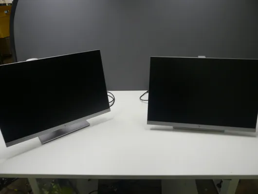 2x monitor HP