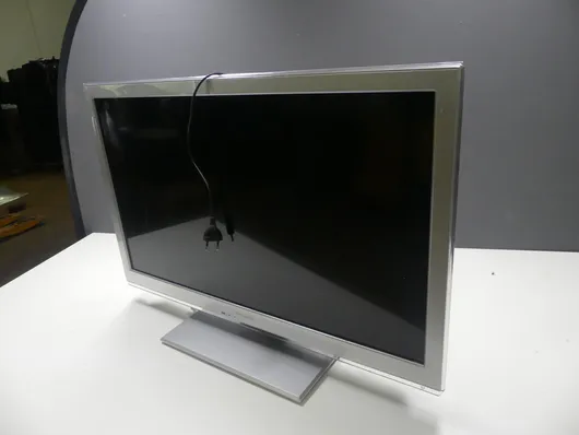 Panasonic - TX-L32EW5S - LCD TV