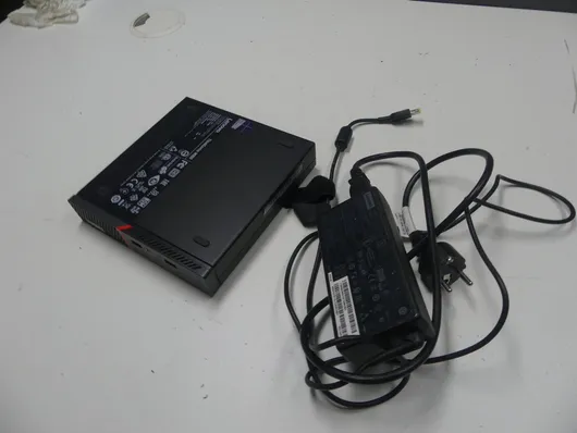 Lenovo - ThinkCentre M900，含电源线