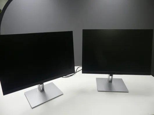 2x hp - näyttö