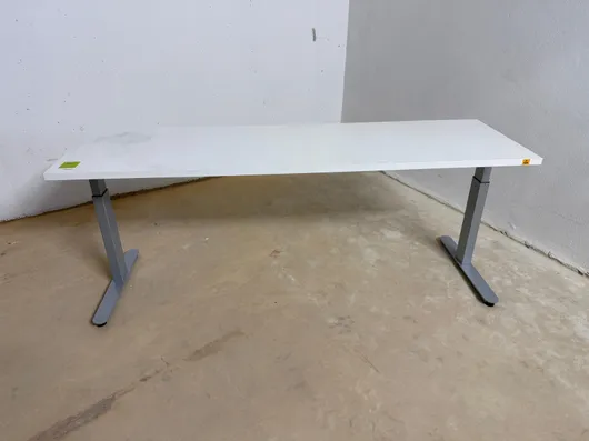 ESD asztal 200 x 60 cm, magasságállítható