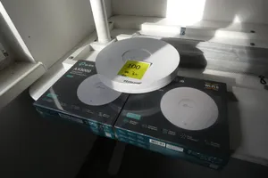 3x TP-Link Access Point
