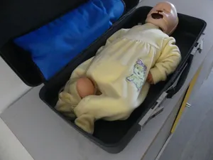 RESUSCI Baby Reanimationspuppe
