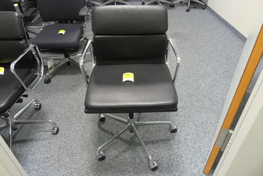 Vitra. - Kontorstol med hjul