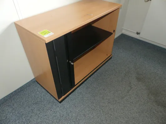 Steelcase - Sivupöytä