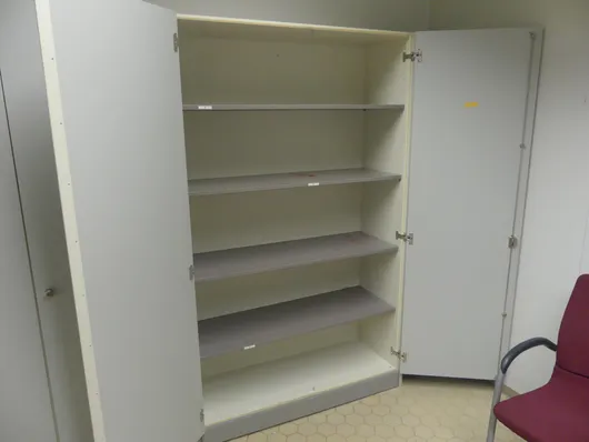 Armoire