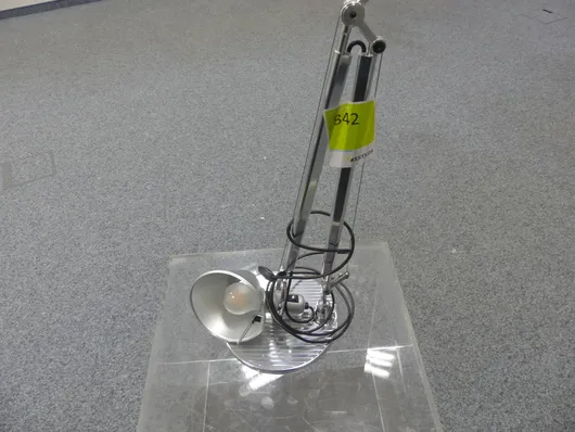 Artemide - टेबल लैंप