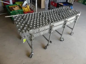 Flexibler Rollenförderer, ausziehbar, fahrbar