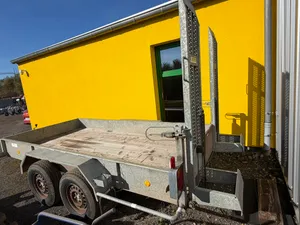 BlomenröhrTandemanhänger inkl. Rampen