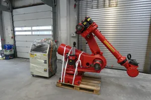 FANUC-Industrieroboters mit Steuerung