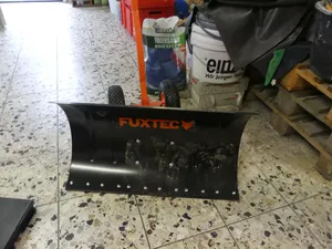Fuxtec Schneeschieber mit Rädern